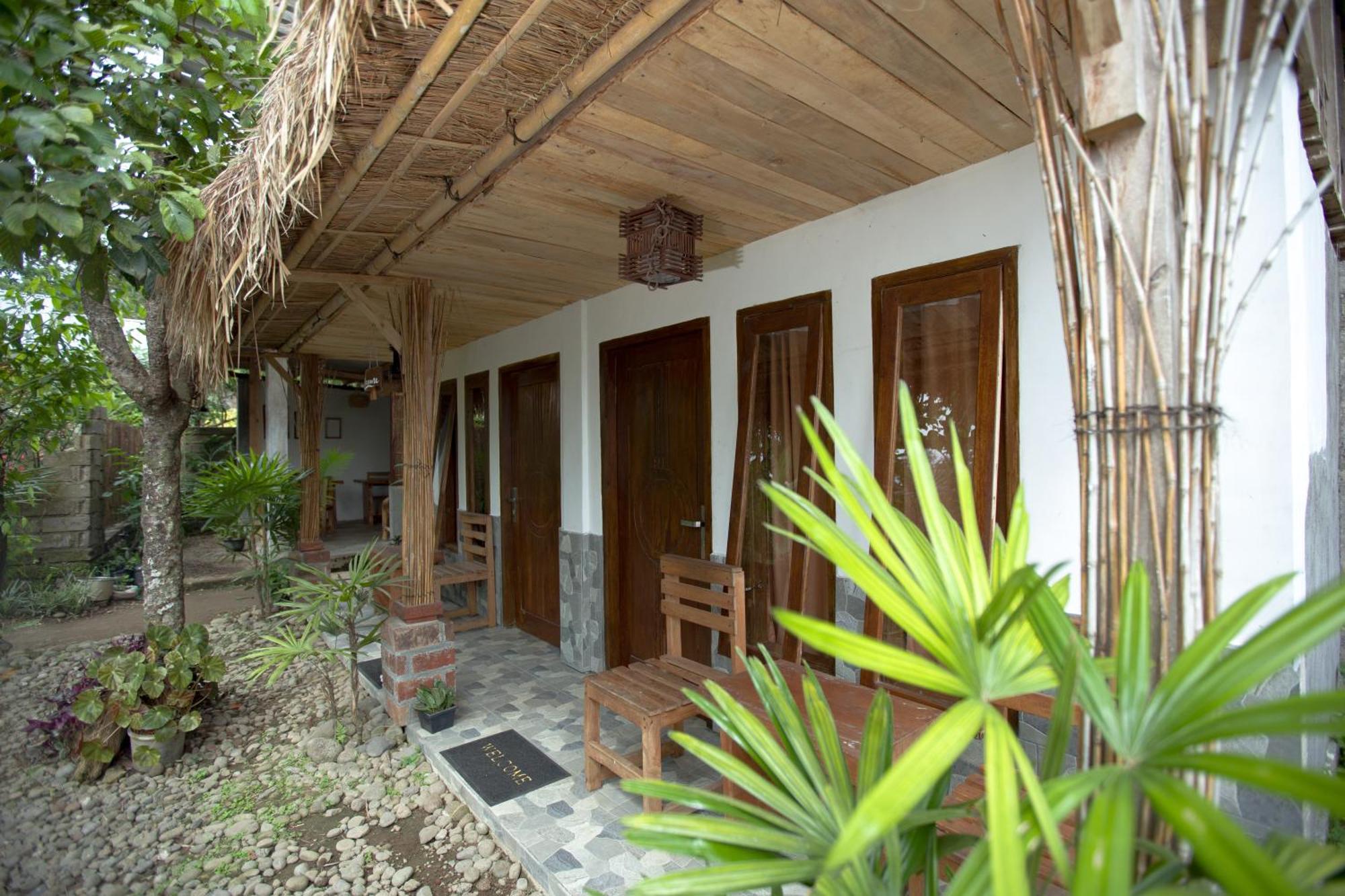 Tastura Homestay Praya Esterno foto