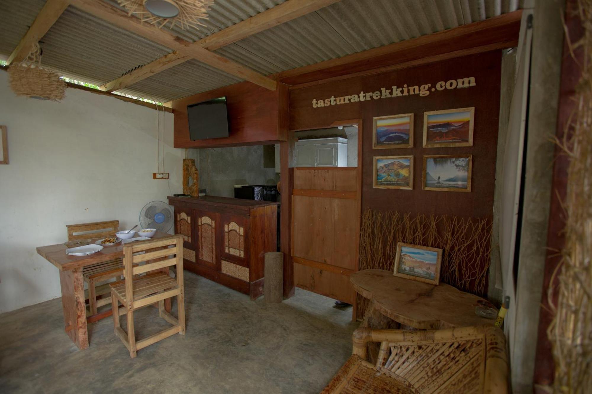 Tastura Homestay Praya Esterno foto